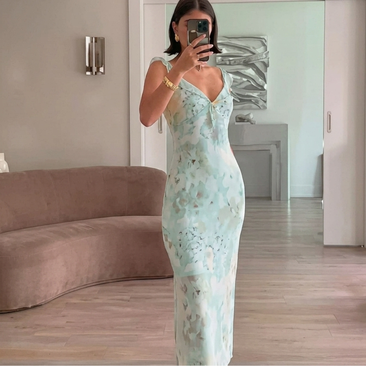 Evelyn | Women's Floral Ruffle Strap Fitted Winter Wedding Guest Maxi Dress