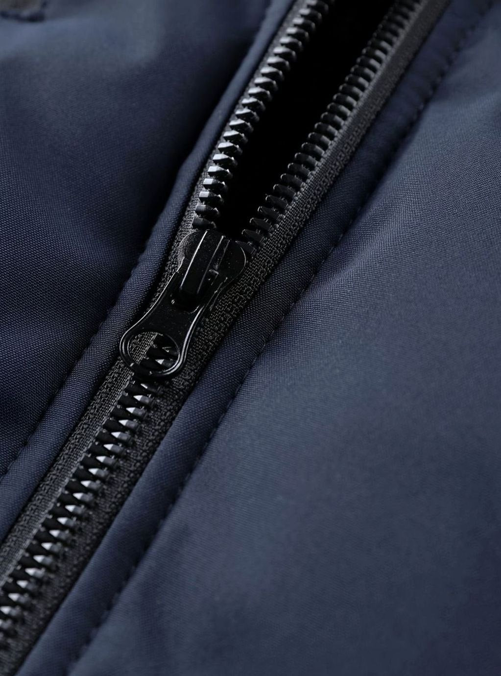 Men's Quilted Hooded Winter Jacket Ribbed-Cuff Full-Zip Puffer