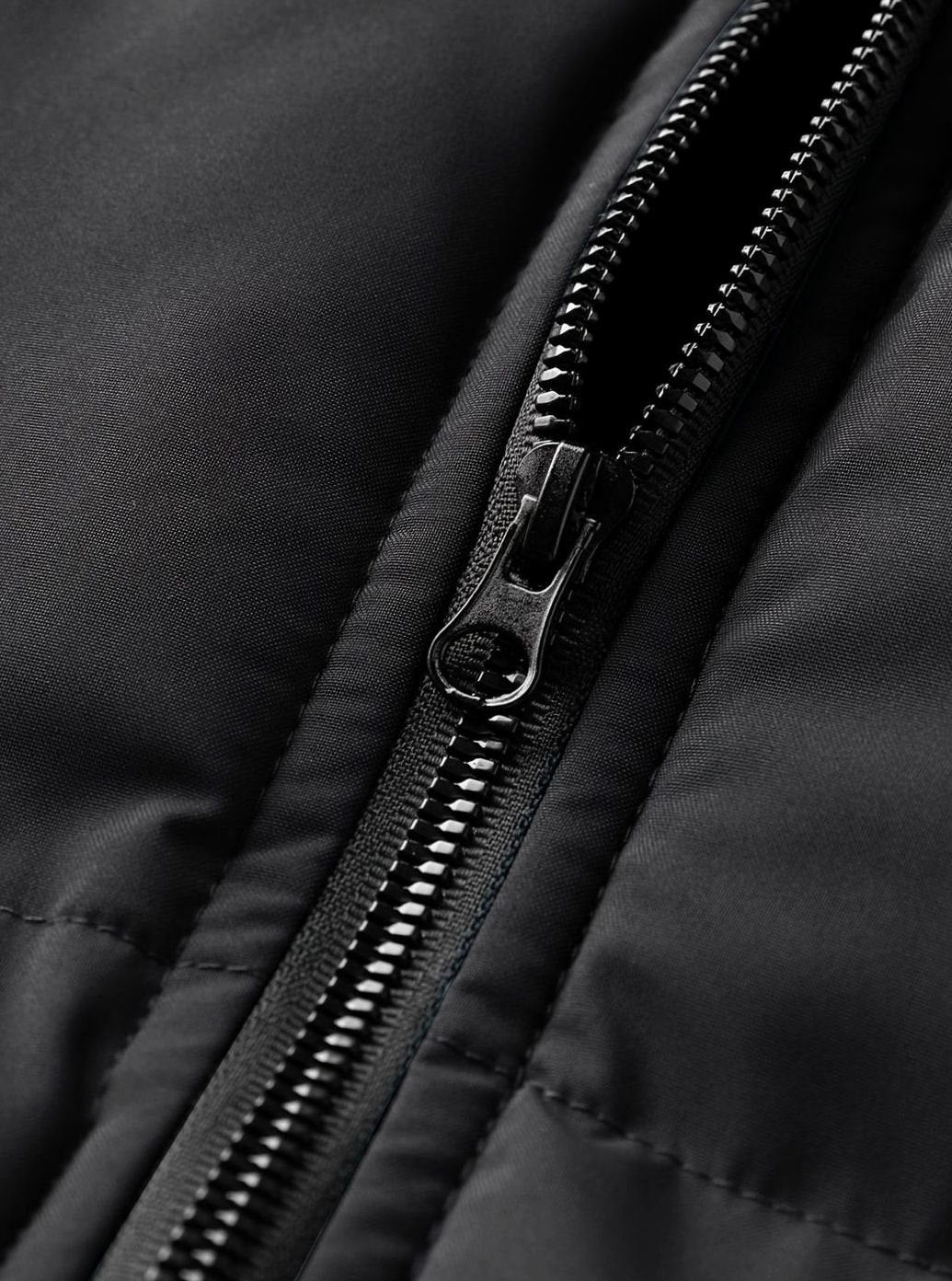 Men's Quilted Hooded Winter Jacket Ribbed-Cuff Full-Zip Puffer