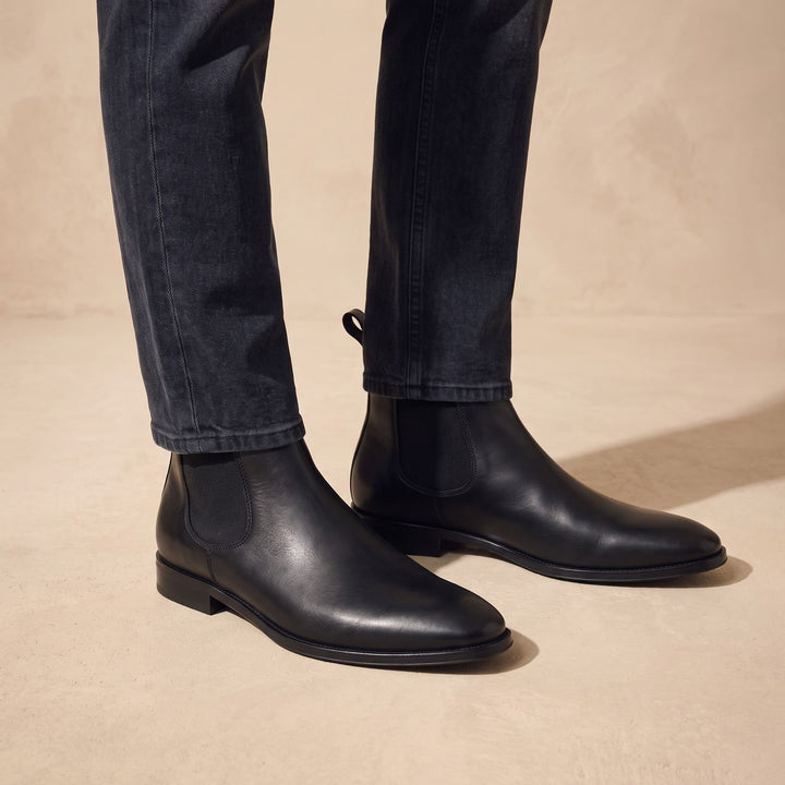 Men's Smooth Leather Elastic-Panel Chelsea Boots