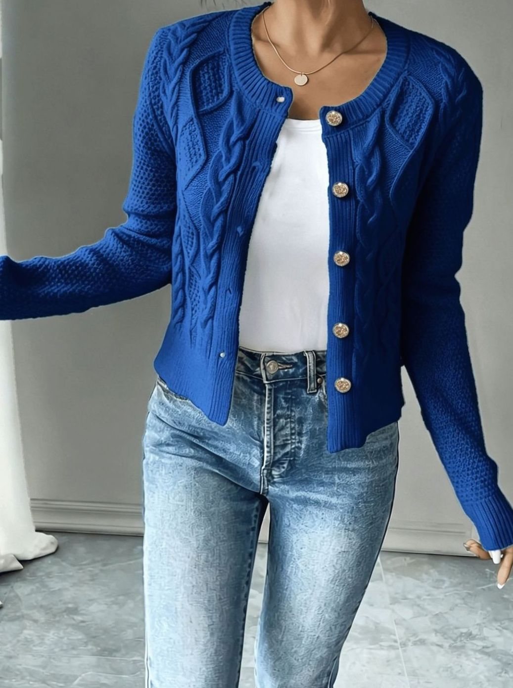 Women's Cable-Knit Button-Front Cropped Cardigan