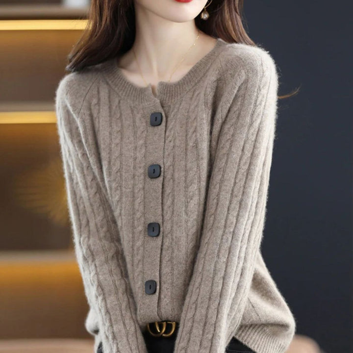 Women's Cable-Knit Button-Up Relaxed Fit Winter Cardigan - Grey