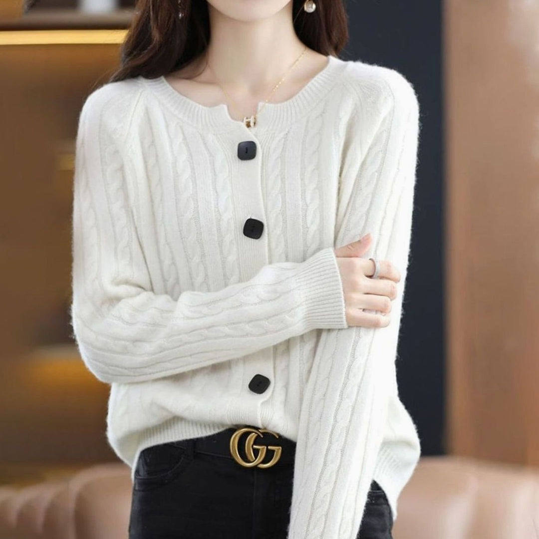 Women's Cable-Knit Button-Up Relaxed Fit Winter Cardigan - White