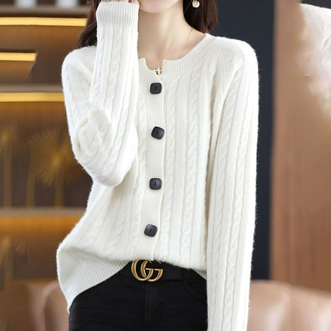 Women's Cable-Knit Button-Up Relaxed Fit Winter Cardigan