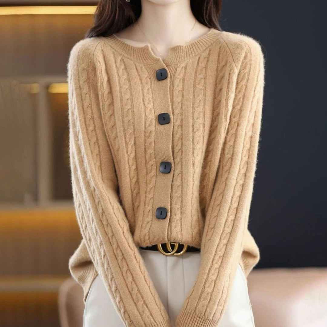 Women's Cable-Knit Button-Up Relaxed Fit Winter Cardigan