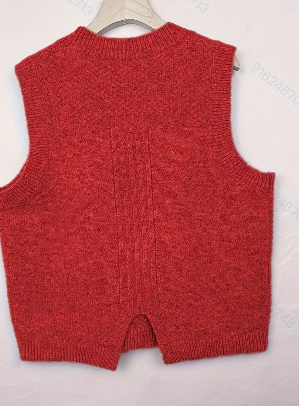 Women's Cable-Knit Sleeveless Sweater Vest Round Neck