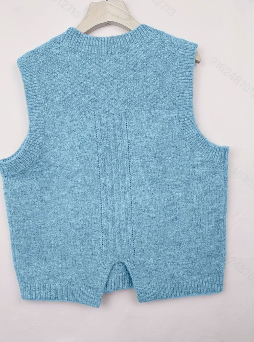 Women's Cable-Knit Sleeveless Sweater Vest Round Neck