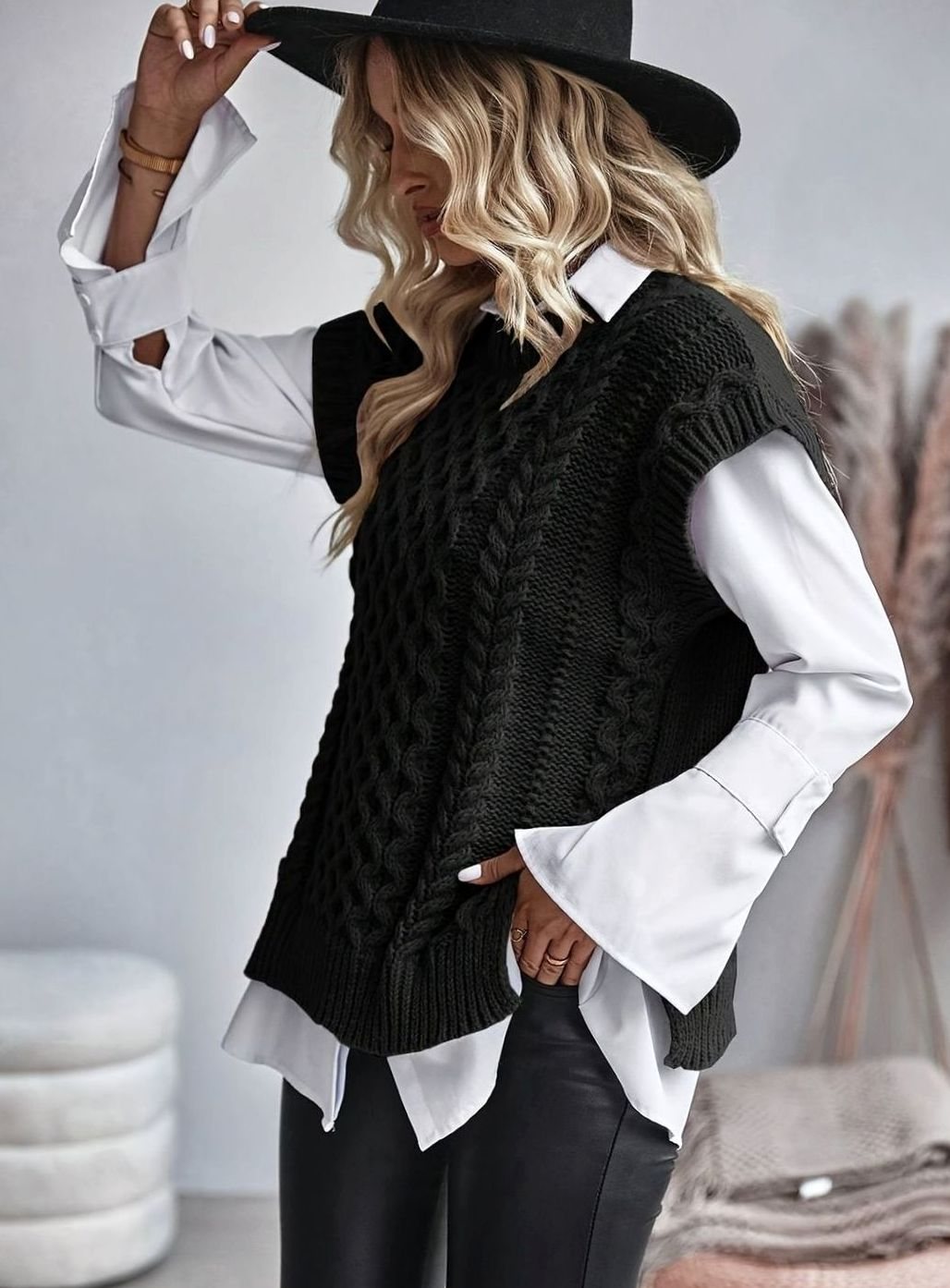 Women's Cable-Knit Sweater Vest Relaxed-Fit Pullover