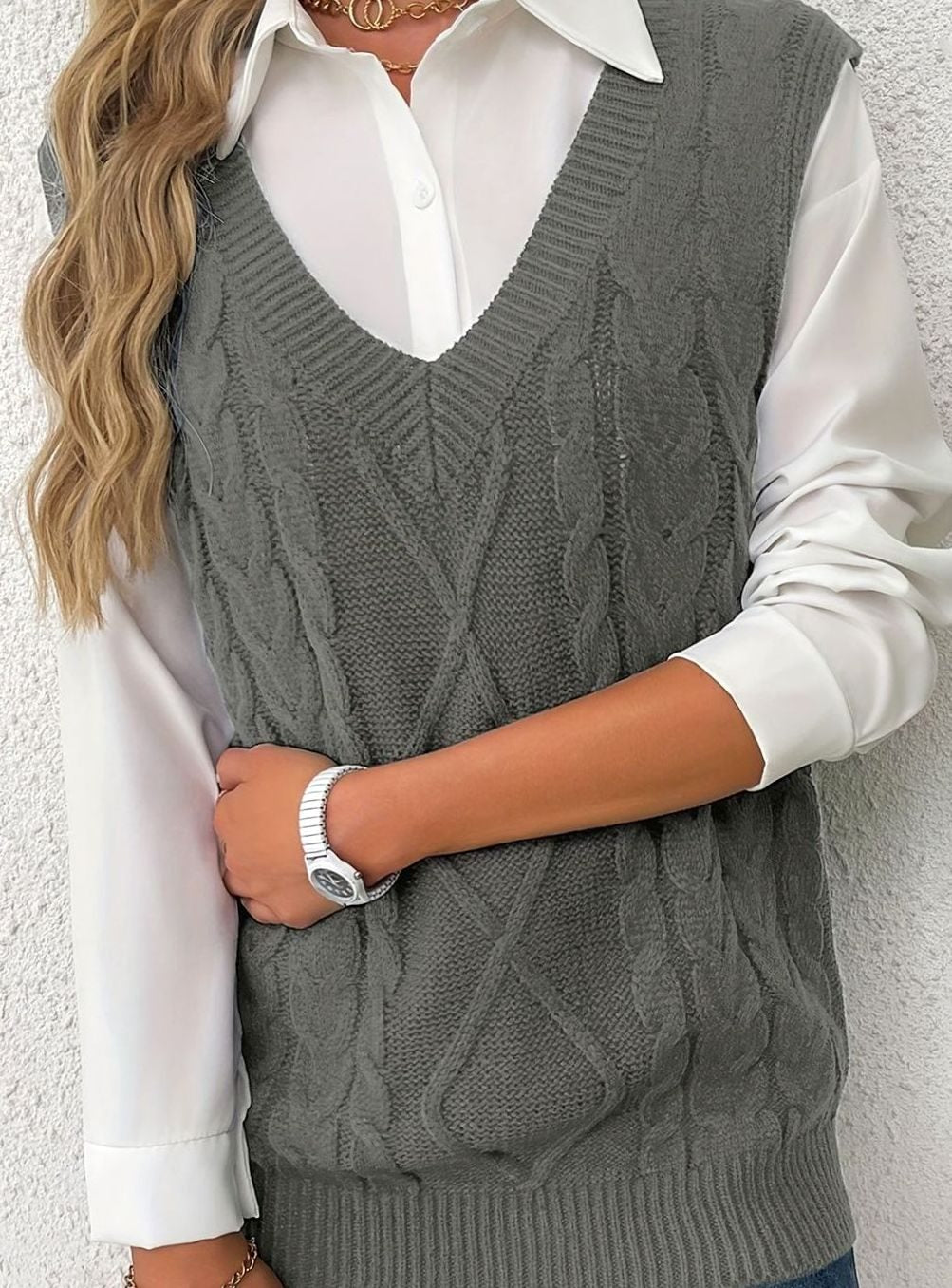 Women's Cable-Knit V-Neck Sweater Vest Relaxed Fit