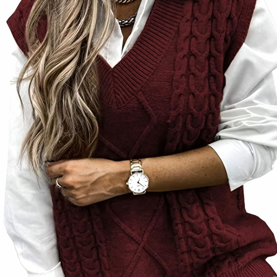 Women's Cable-Knit V-Neck Sweater Vest Relaxed Fit - Burgundy