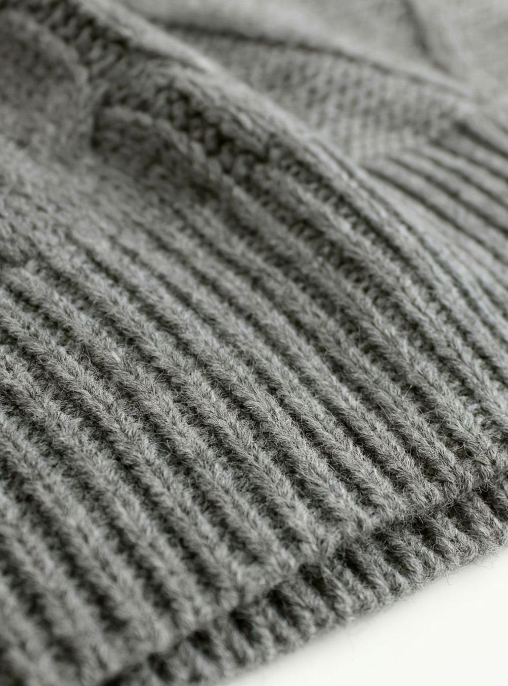 Women's Cable-Knit V-Neck Sweater Vest Relaxed Fit
