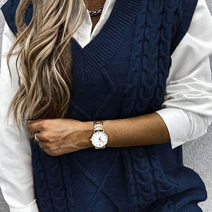 Women's Cable-Knit V-Neck Sweater Vest Relaxed Fit - Navy
