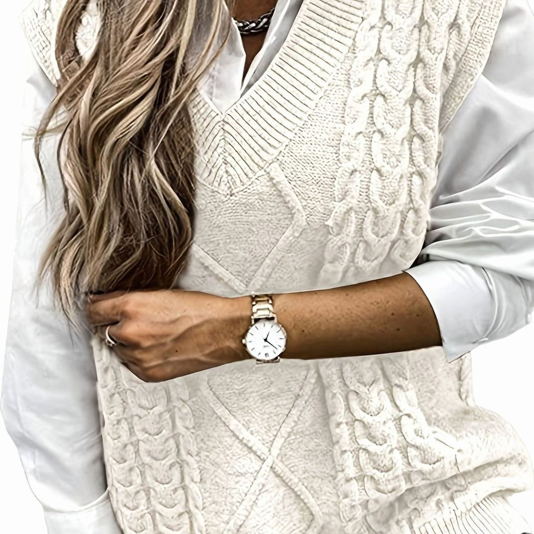Women's Cable-Knit V-Neck Sweater Vest Relaxed Fit - Off-White