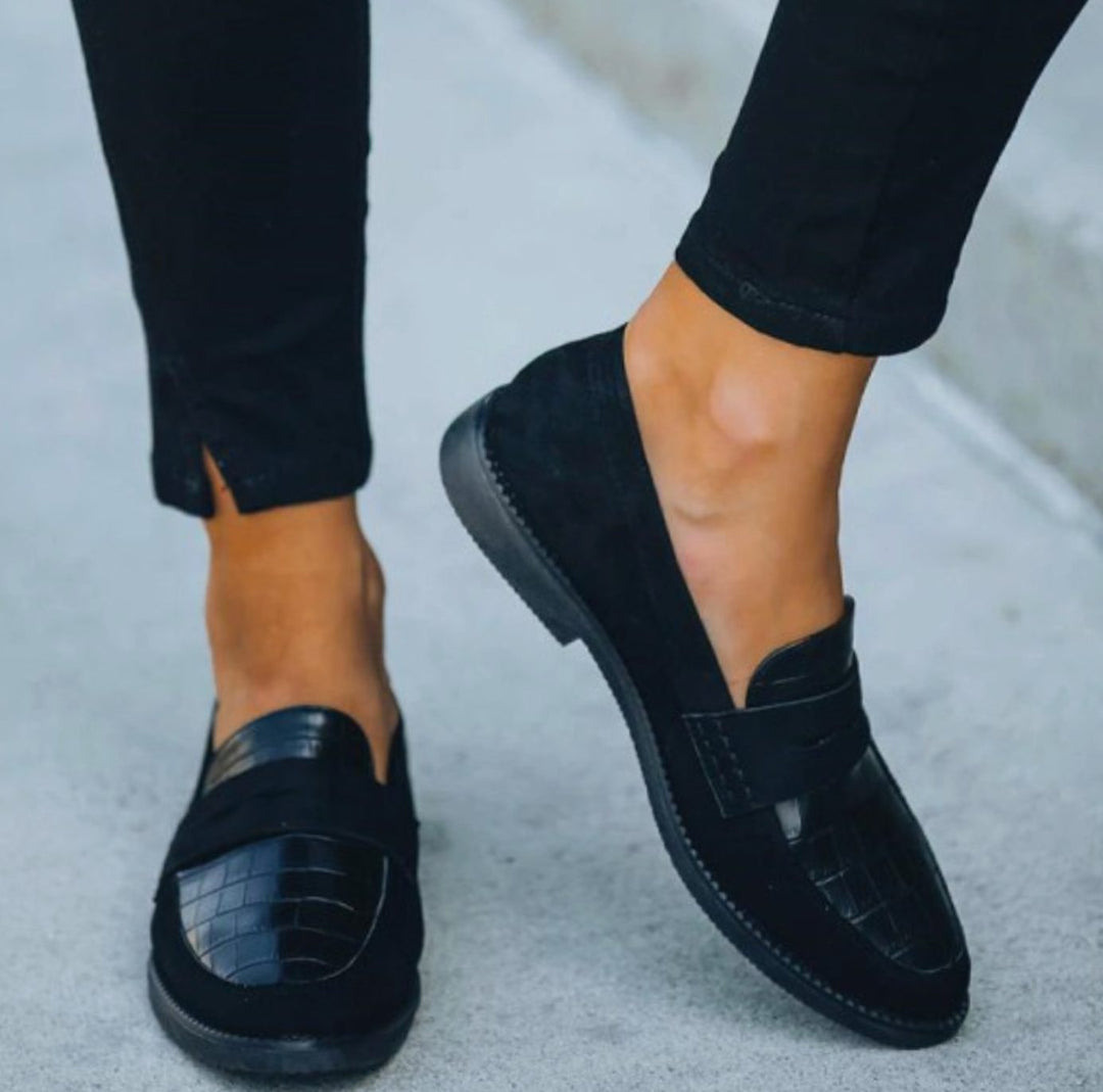 Women's Croc-Embossed Slip-On Penny Texture Loafers