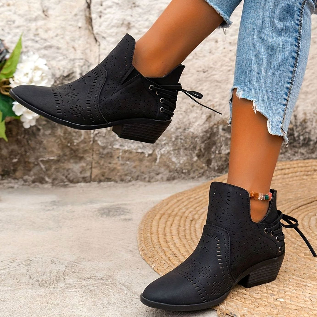 Women's Cutout Detail Pointed-Toe Lace-Up Ankle Boots