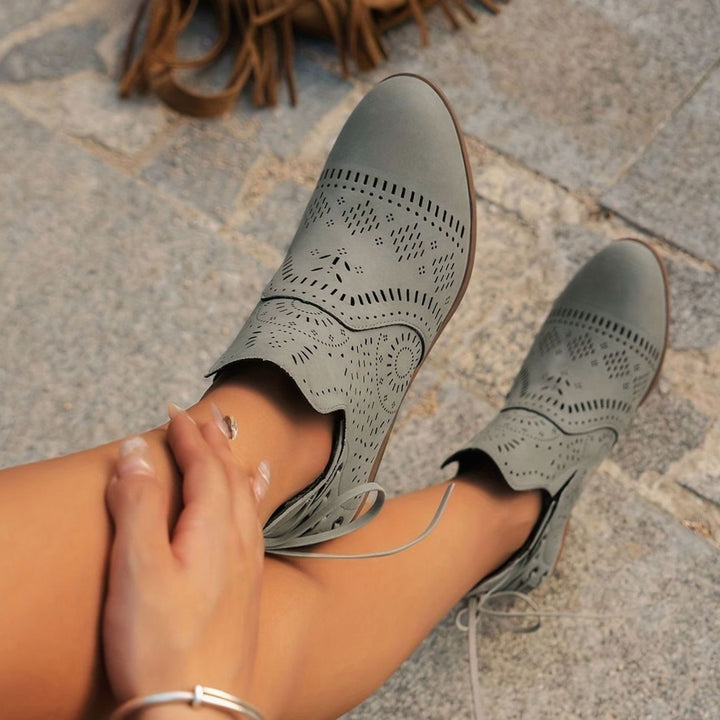 Women's Cutout Detail Pointed-Toe Lace-Up Ankle Boots
