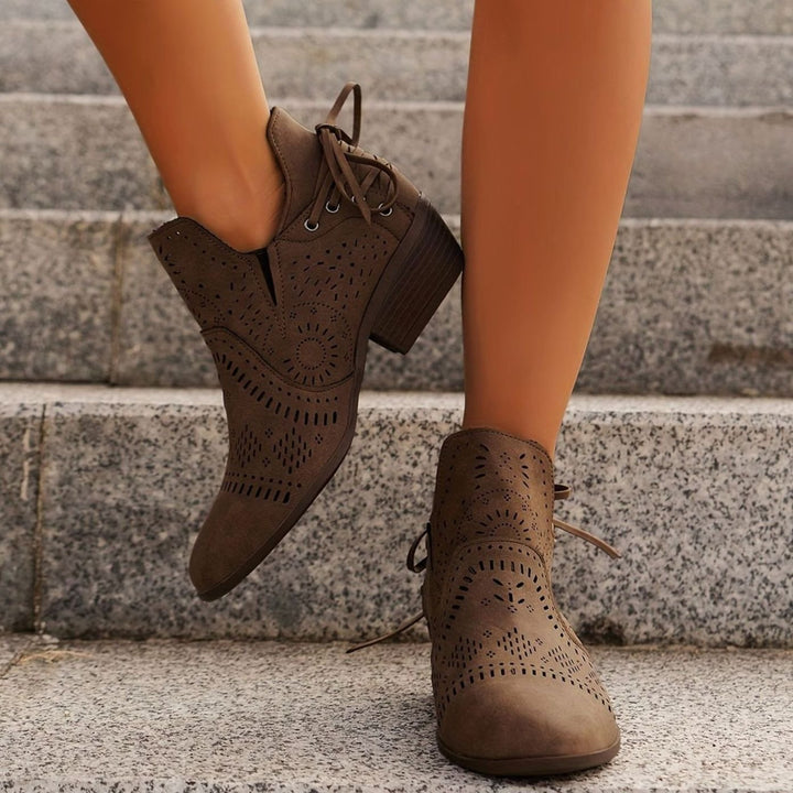 Women's Cutout Detail Pointed-Toe Lace-Up Ankle Boots