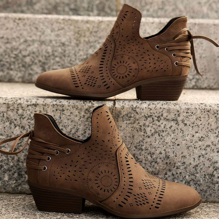 Women's Cutout Detail Pointed-Toe Lace-Up Ankle Boots