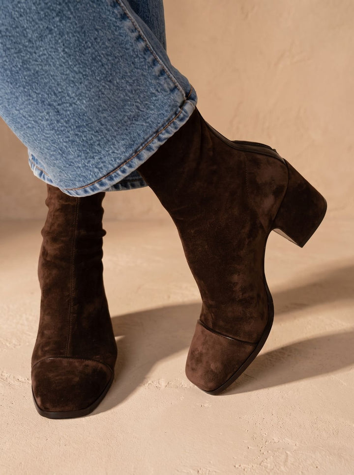 Women's Elegant Square-Toe Block-Heel Suede Mid-Calf Boots - Dark Brown