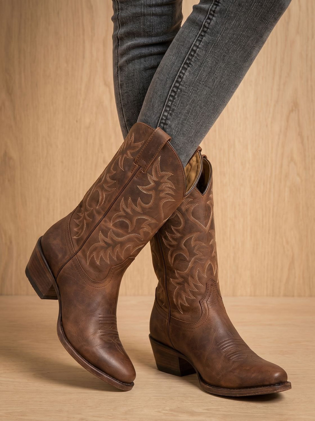 Women's Embroidered Mid-Calf Block-Heel Cowboy Boots - Brown