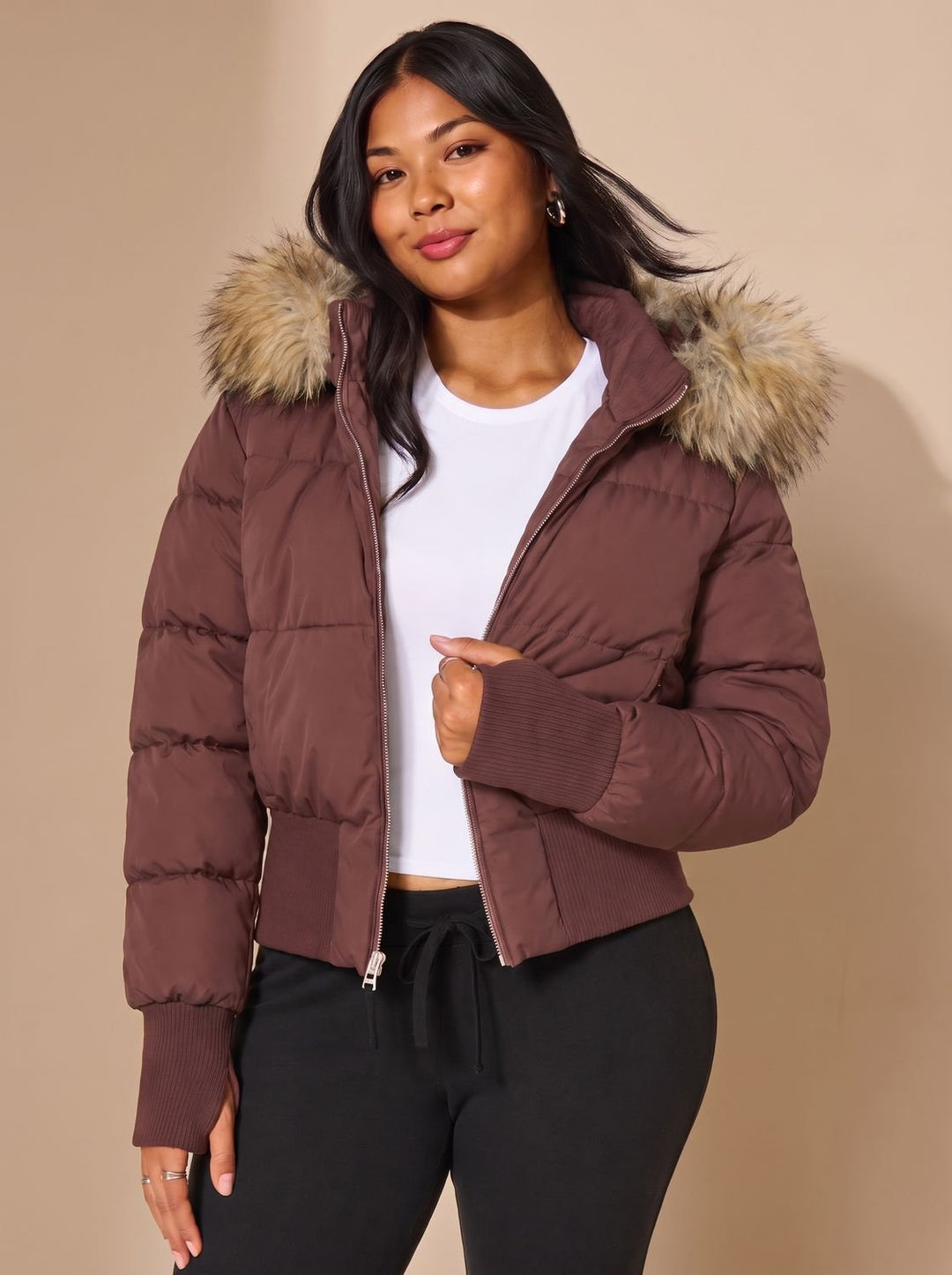 Women's Fitted Faux Fur Hood Cropped Puffer Jacket - Brown