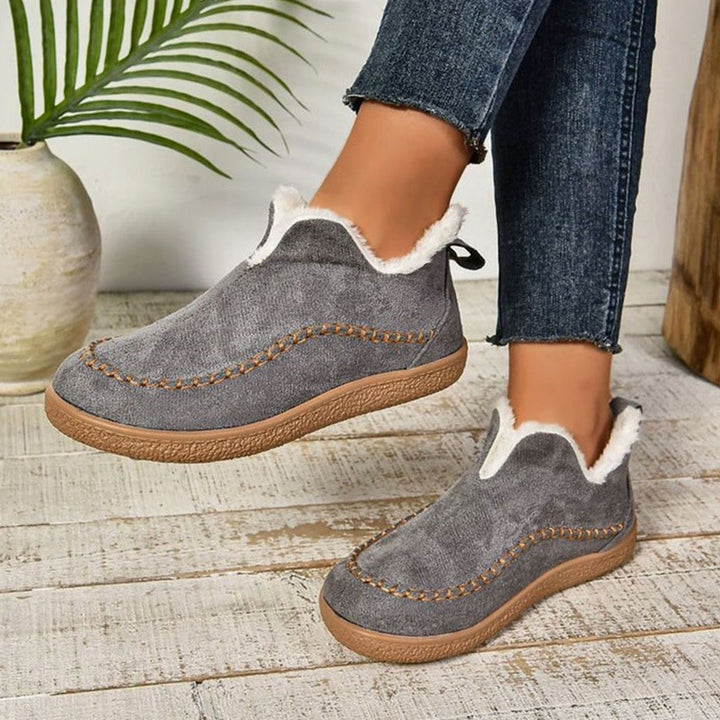 Women's Fleece-Lined Slip-On Suede Moccasin Loafers - Gray