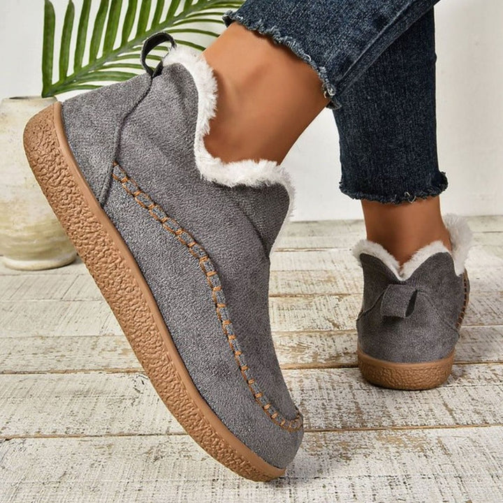 Women's Fleece-Lined Slip-On Suede Moccasin Loafers