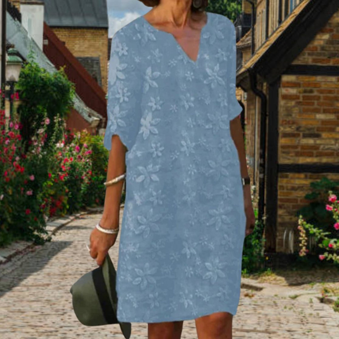 Women's Floral Appliqué V-Neck Short-Sleeve Midi Dress - Light Blue