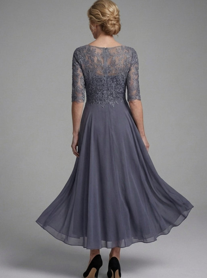 Women's Lace Bodice Sheer Three-Quarter Sleeve Midi Dress