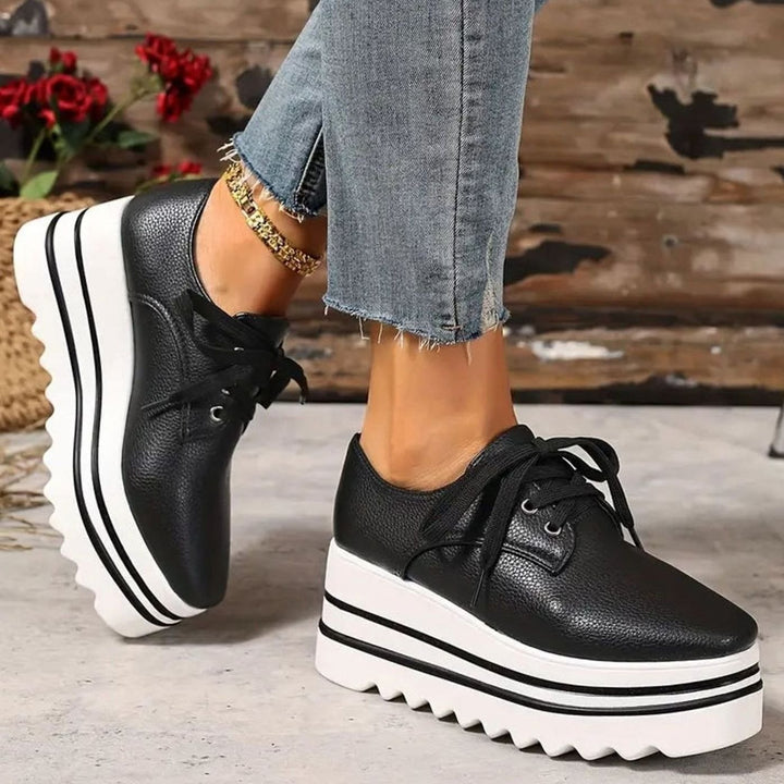 Women's Lace-Up Platform Oxford Sneakers Square Toe - Black
