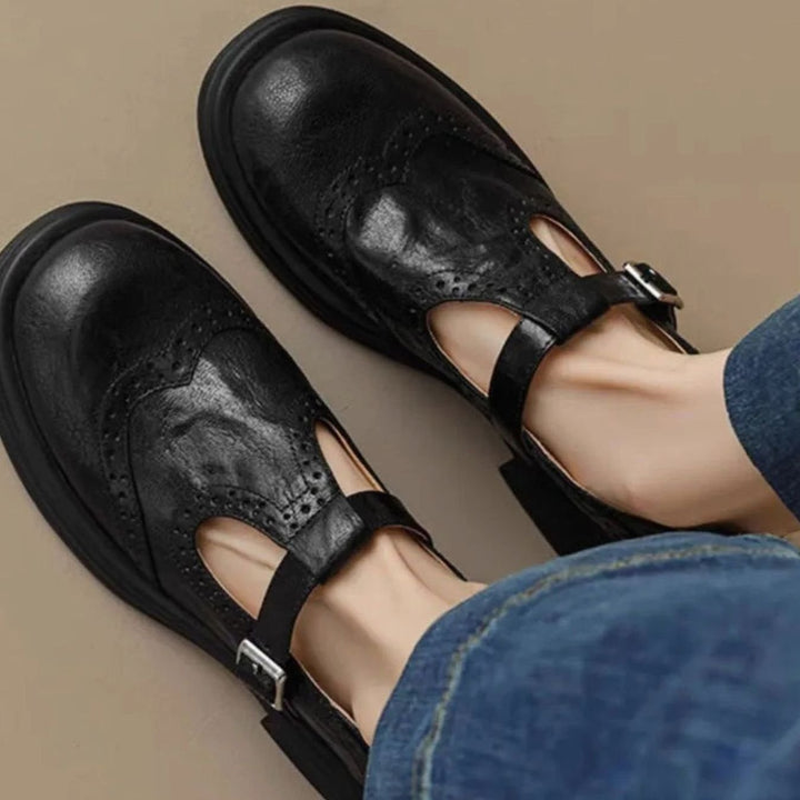 Women's Leather Brogue T-Strap Mary Jane Flat Shoes - Black