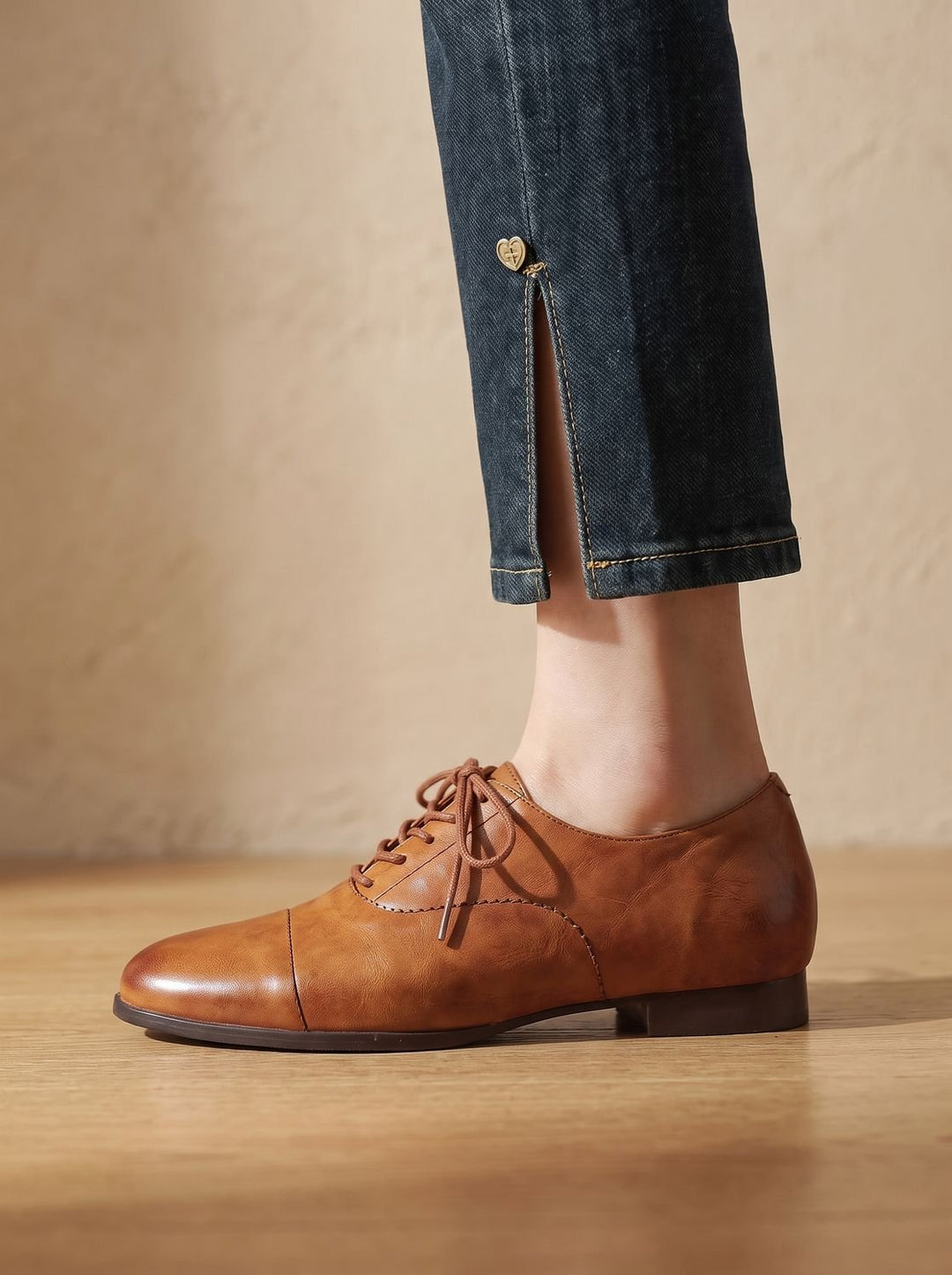 Women's Leather Lace-Up Cap Toe Oxford Flat Shoes - Caramel