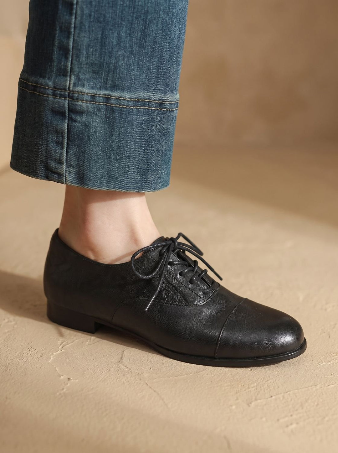 Women's Leather Lace-Up Cap Toe Oxford Flat Shoes