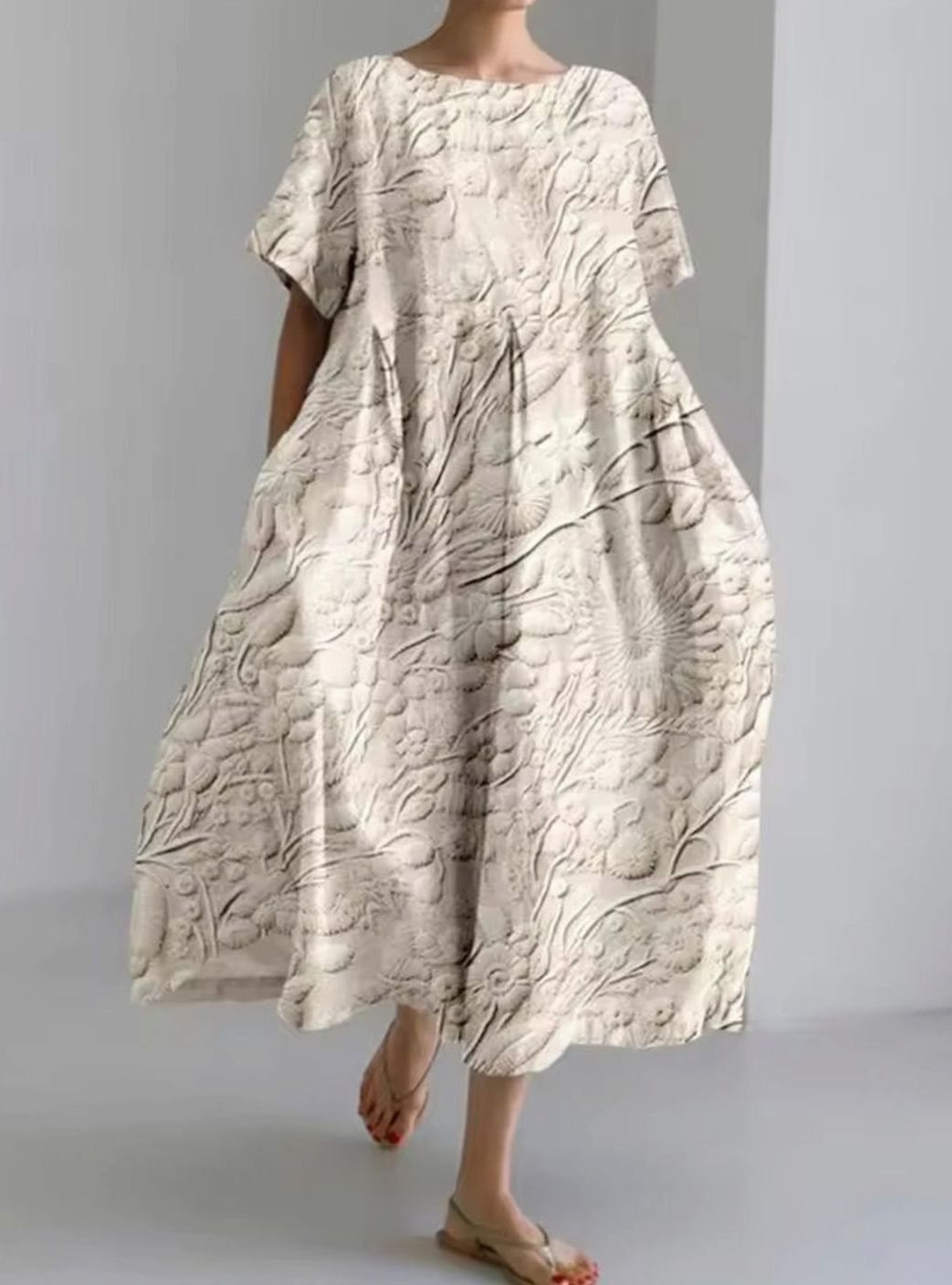Women's Loose Floral Applique Round-Neck Maxi Dress - Floral Beige