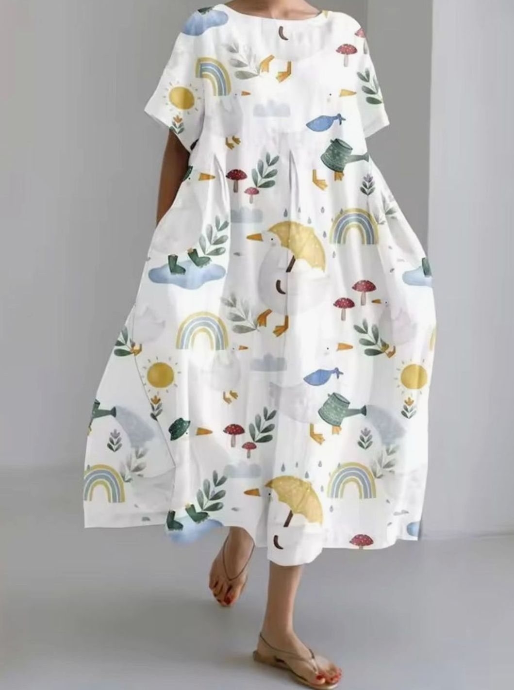 Women's Loose Floral Applique Round-Neck Maxi Dress - Multi Print