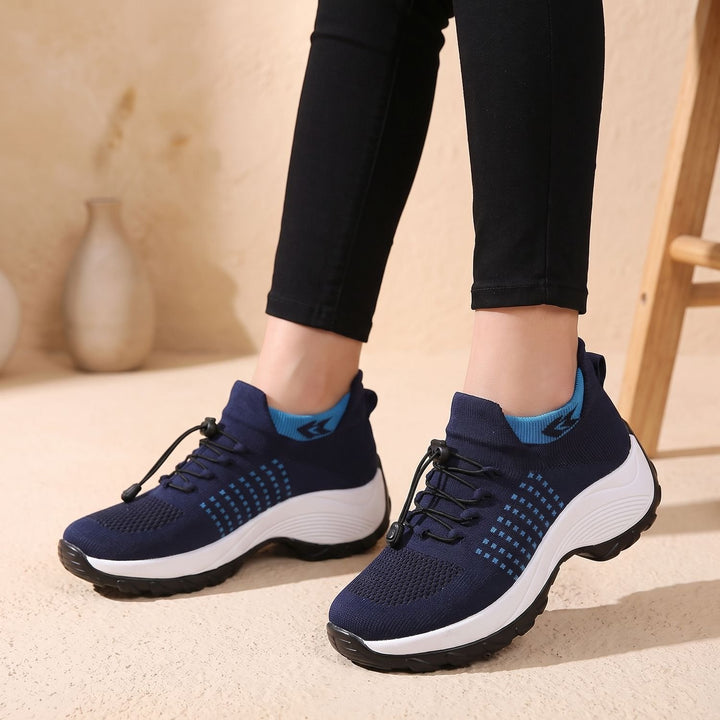 Women's Orthopedic Knit Platform Lace-Up Sneakers