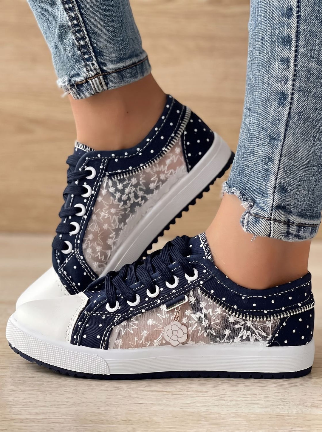 Women's Orthopedic Lace-Up Floral Mesh Platform Sneakers - Navy