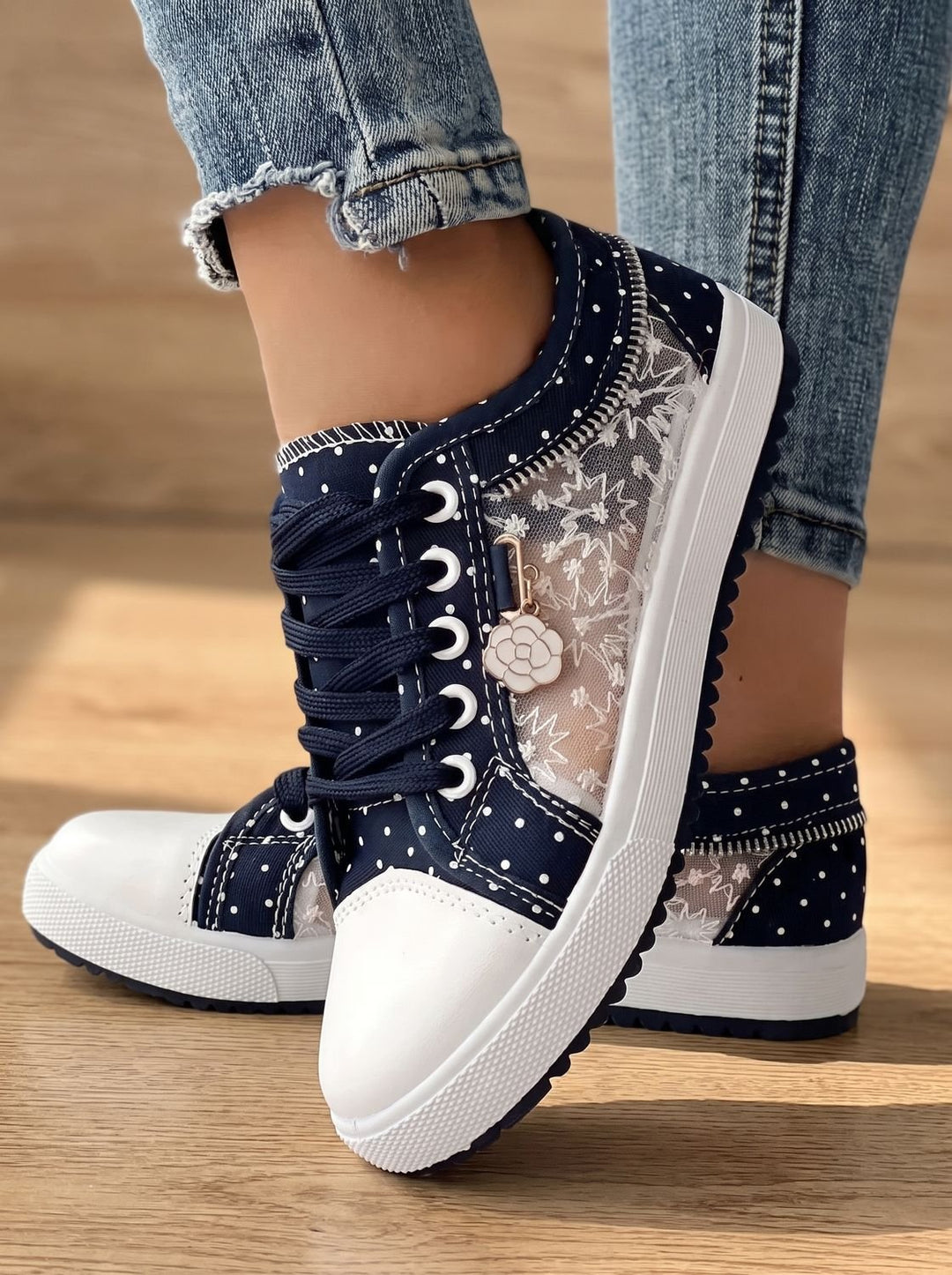 Women's Orthopedic Lace-Up Floral Mesh Platform Sneakers