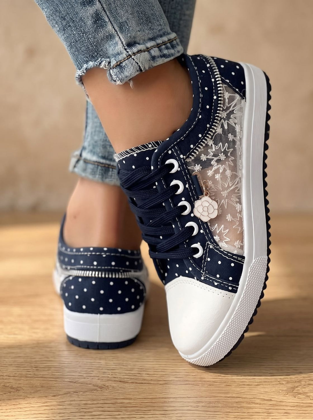 Women's Orthopedic Lace-Up Floral Mesh Platform Sneakers