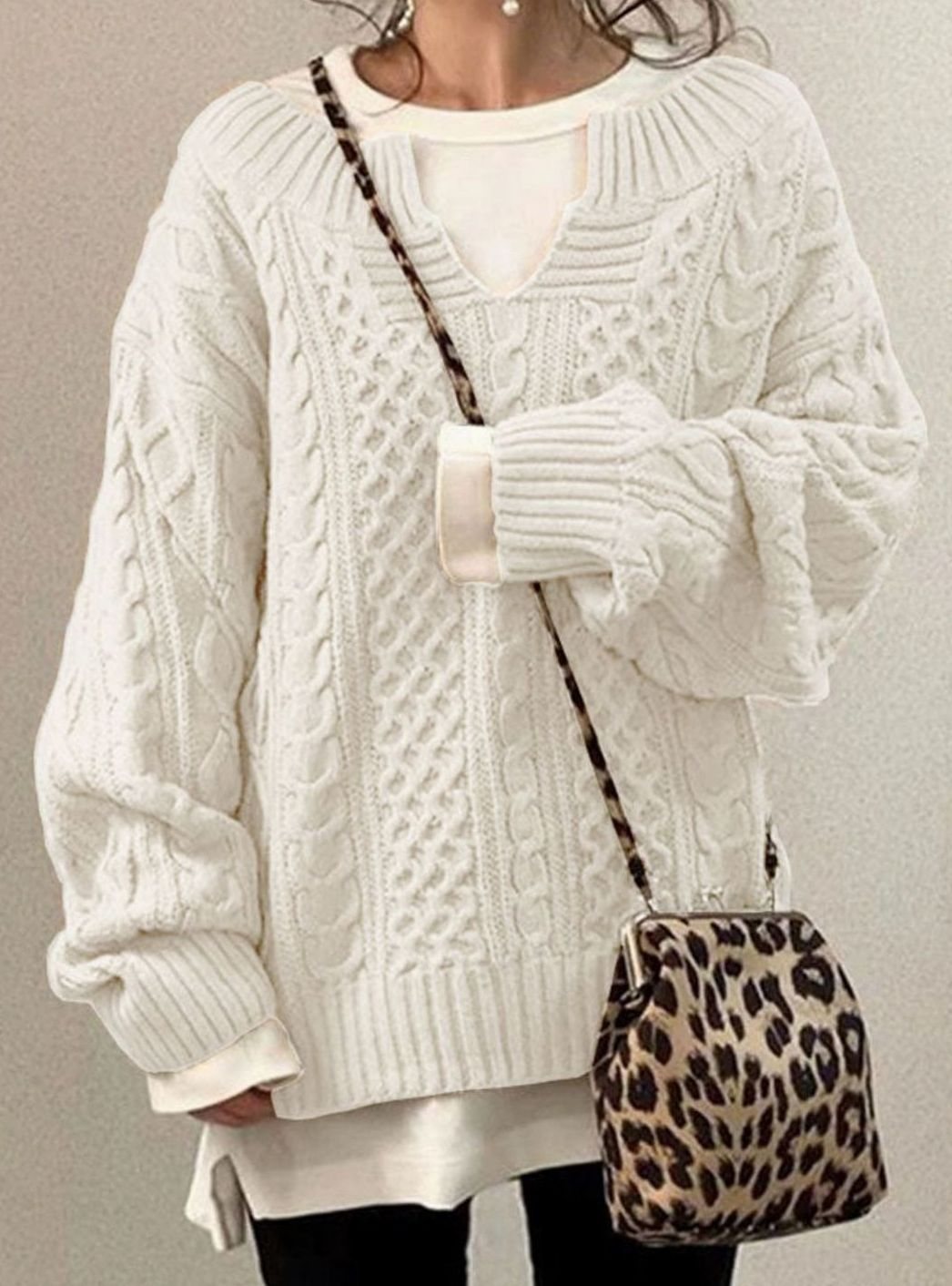 Women's Oversized Cable Knit Sweater V-Neck Pullover