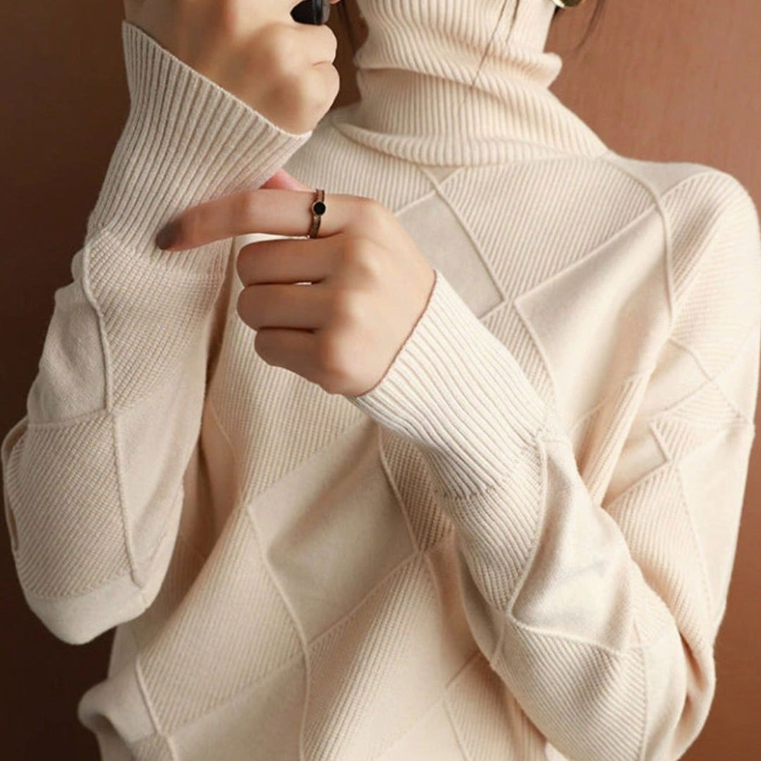 Women's Oversized Diamond-Texture Turtleneck Knit Sweater