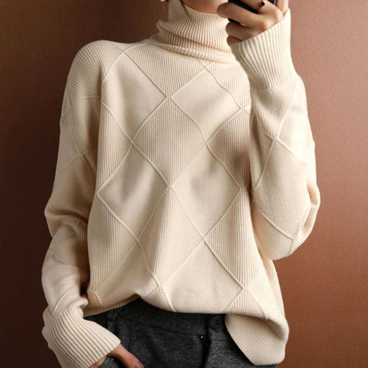 Women's Oversized Diamond-Texture Turtleneck Knit Sweater - Beige