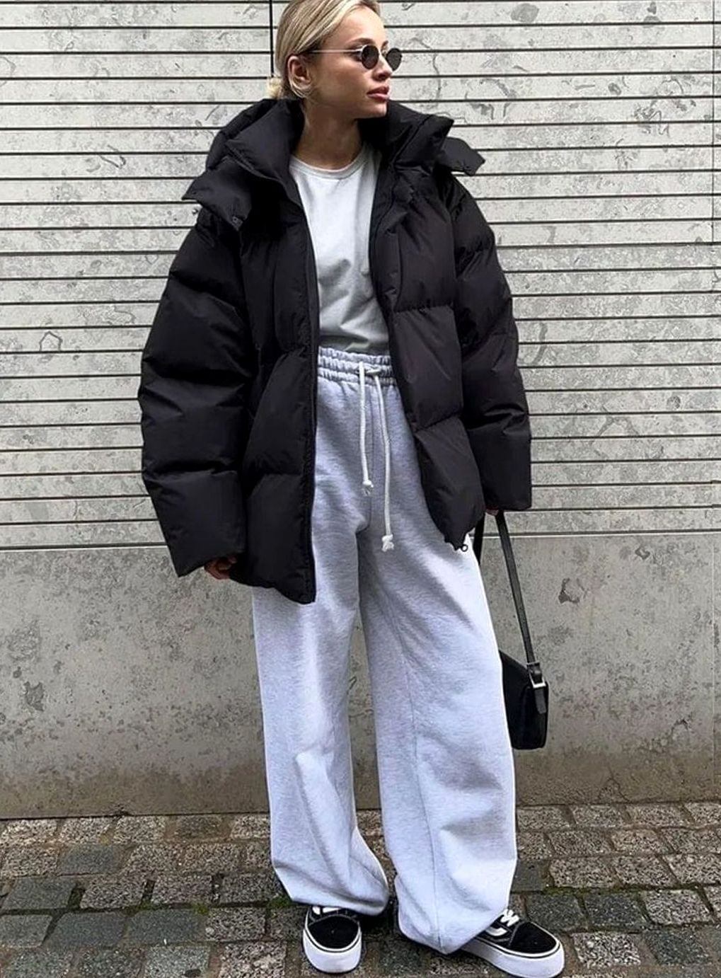 Women's Oversized Hooded Zip-Up Puffer Jacket