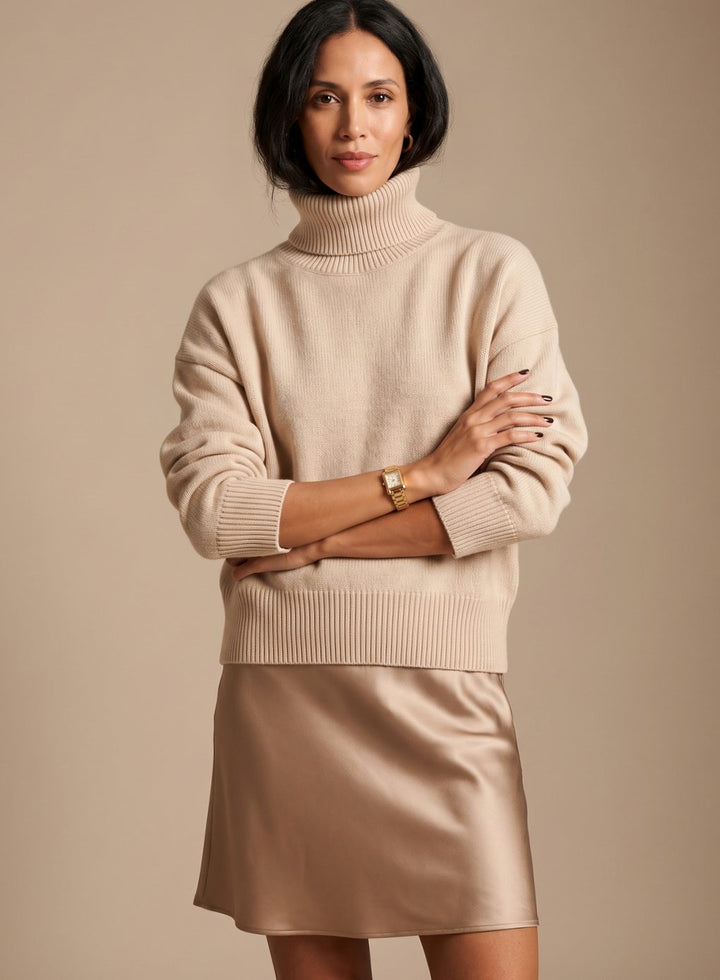 Women's Oversized Knit Turtleneck Pullover Sweater - Beige