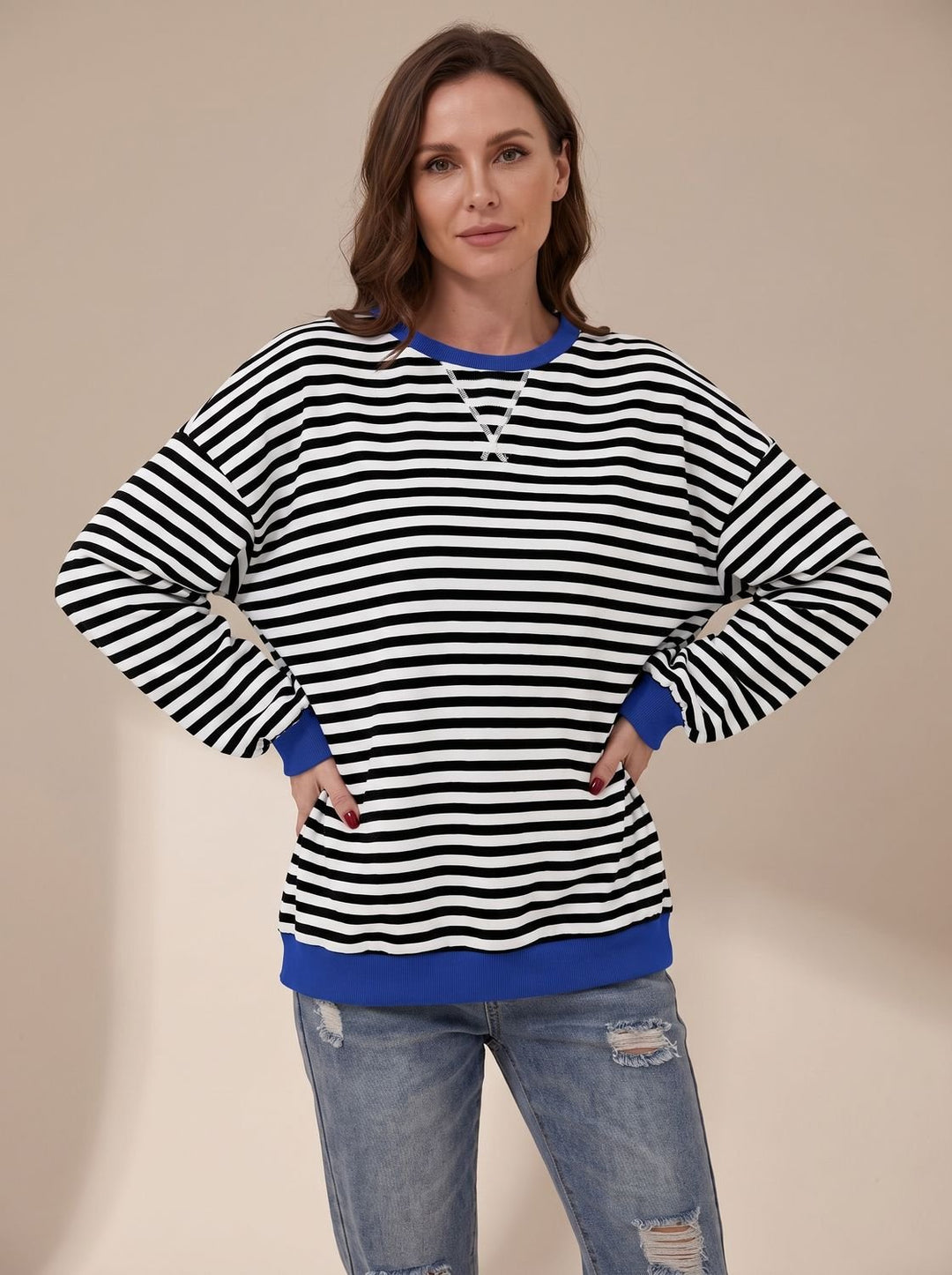 Women's Oversized Retro Striped Crewneck Sweatshirt - Black