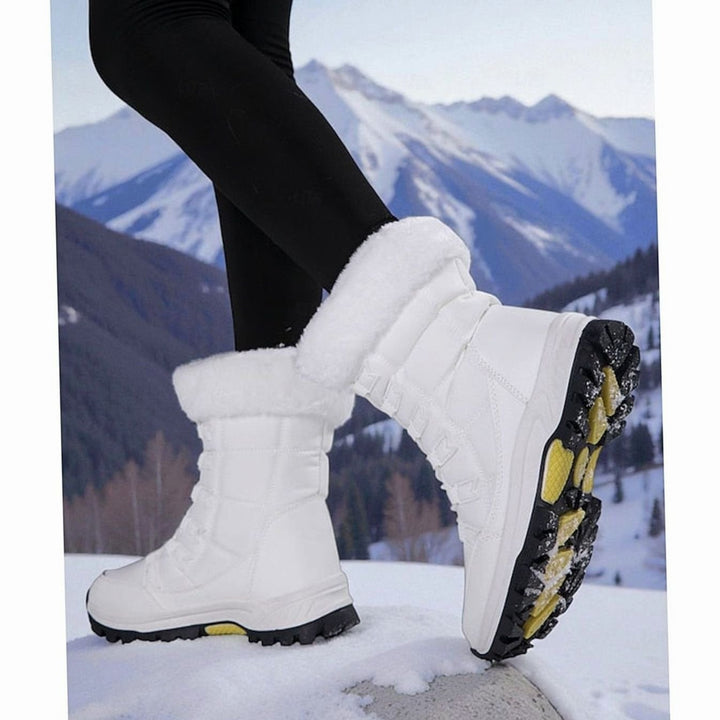 Women's Plush-Lined Lace-Up Snow Boots