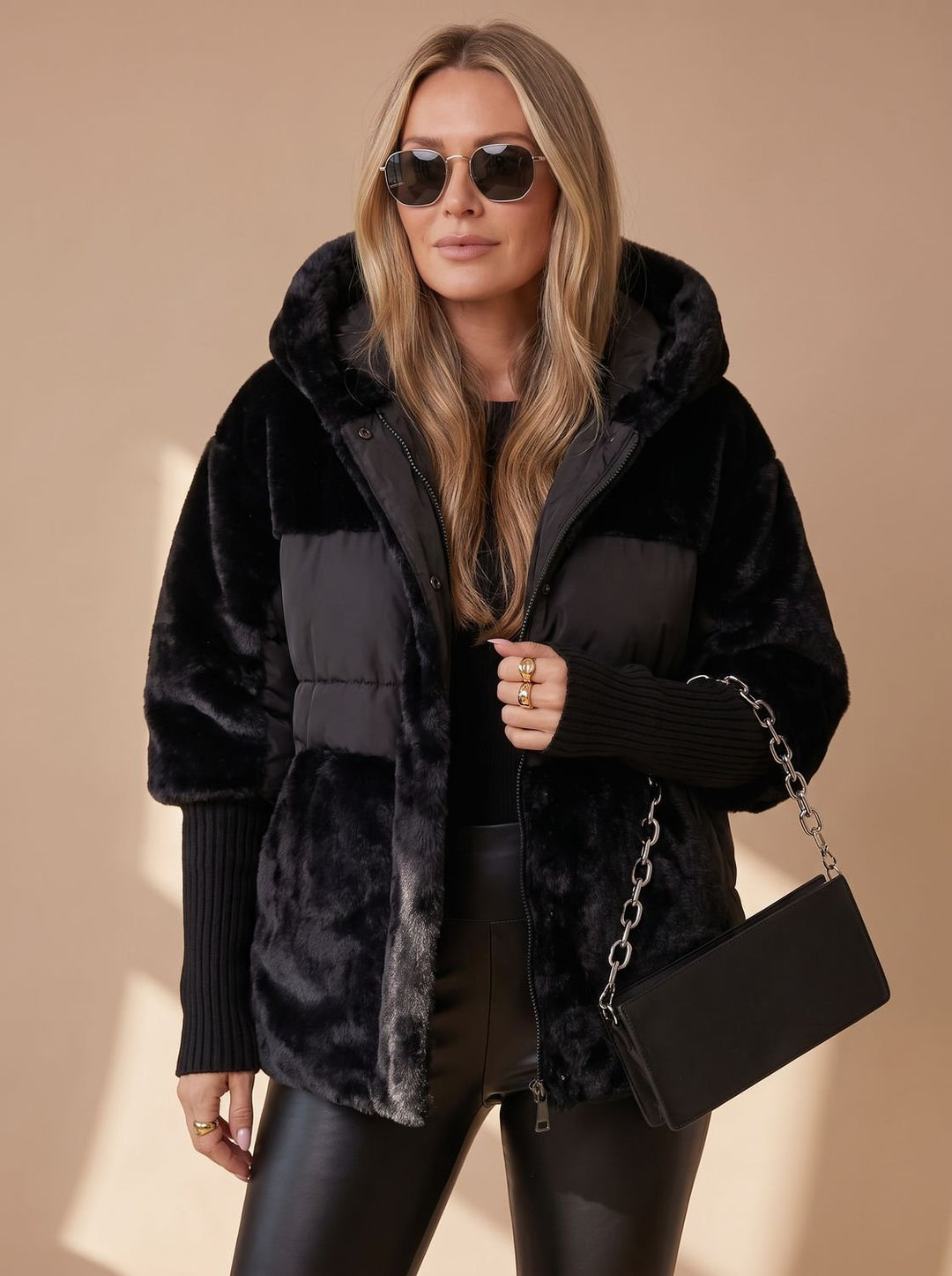 Women's Quilted Faux Fur Hooded Puffer Winter Jacket - Black