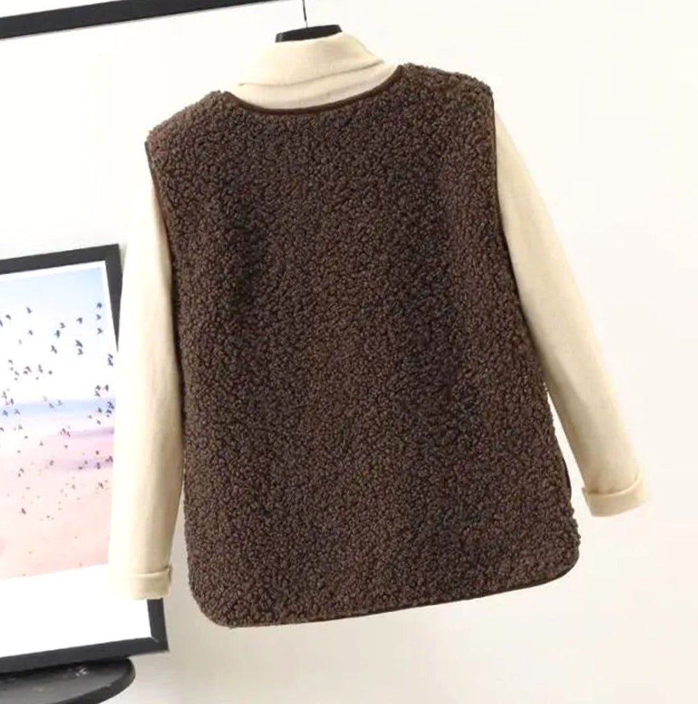 Women's Relaxed-Fit Sherpa Sleeveless Outerwear Vest
