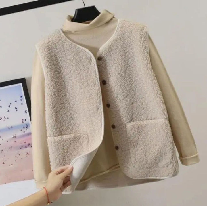 Women's Relaxed-Fit Sherpa Sleeveless Outerwear Vest - Beige