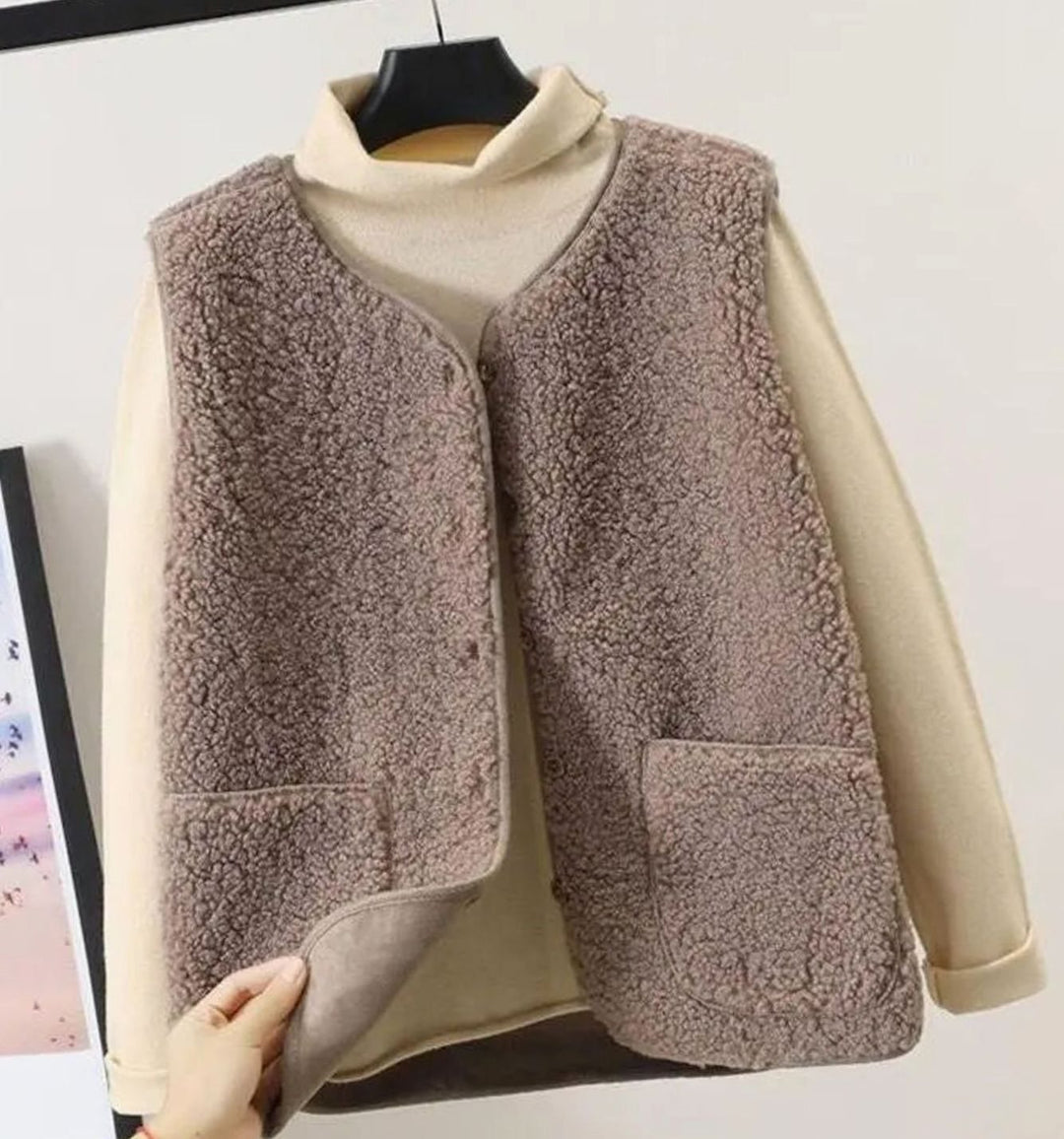 Women's Relaxed-Fit Sherpa Sleeveless Outerwear Vest - Light Khaki